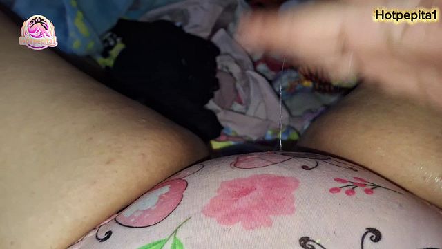 Tidying the Laundry Turns into a Delicious Moment with My Vagina on the Fresh Clothes