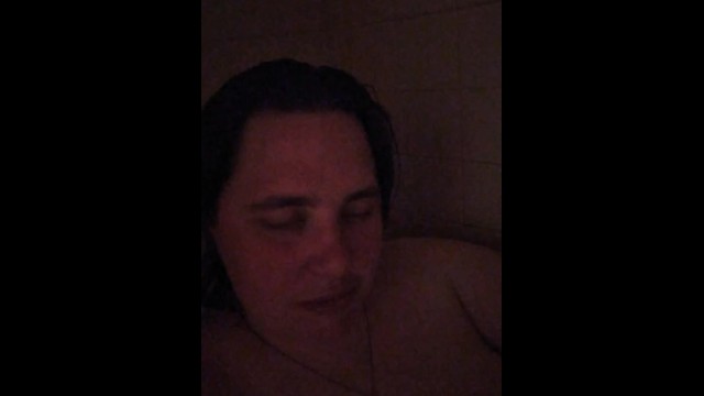 Curvy BBW Enjoys the Jets in a Relaxing Tub Bath